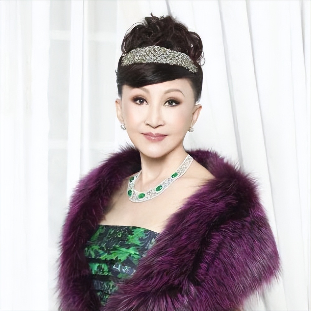 郑明明眼霜抗老去细纹,郑明明美白祛斑霜