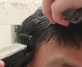 自己在家怎么剪头发男生中长发,自己剪头发男教程不用推子