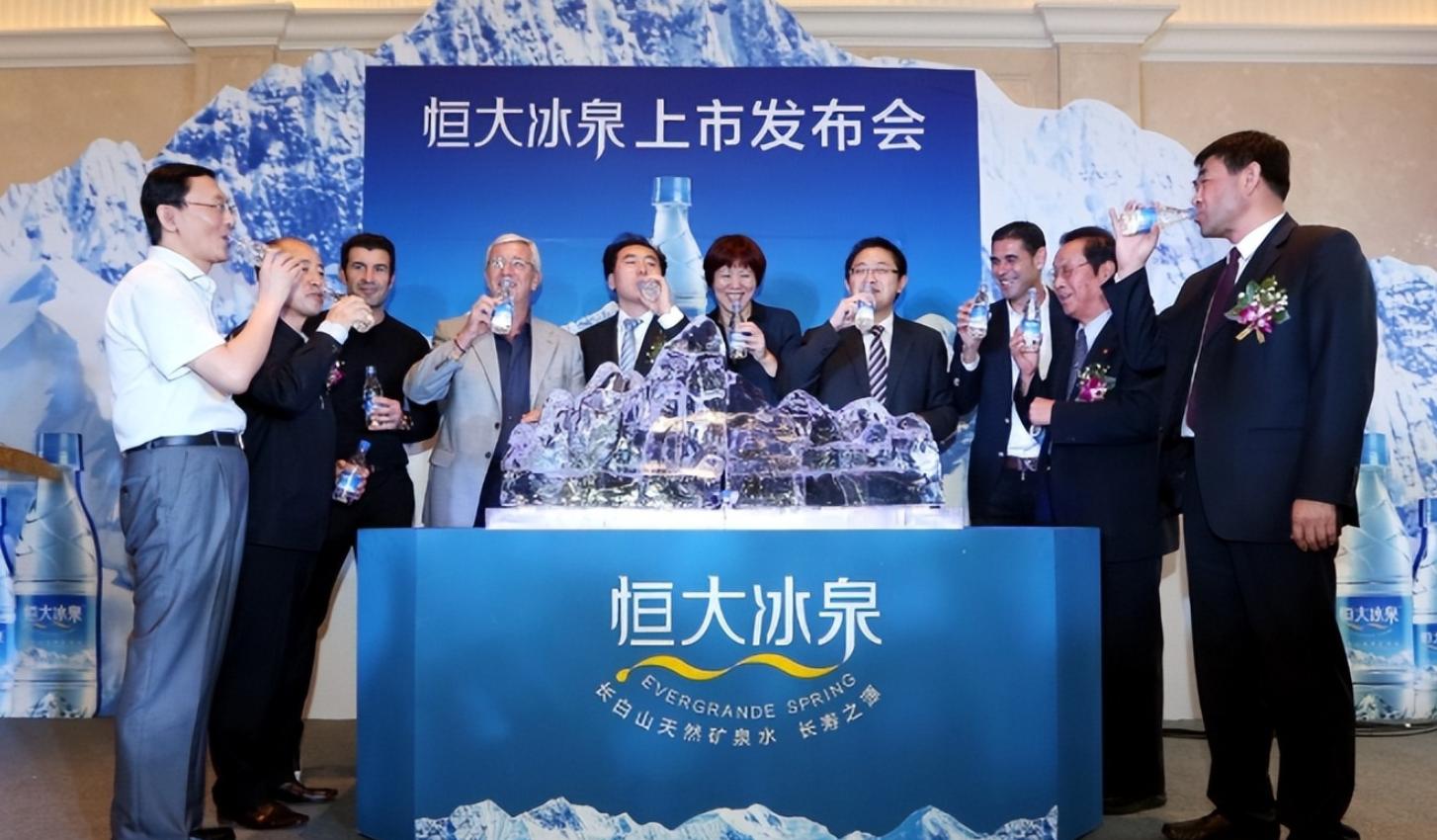 钟睒睒如何评价许家印,许家印谈钟睒睒