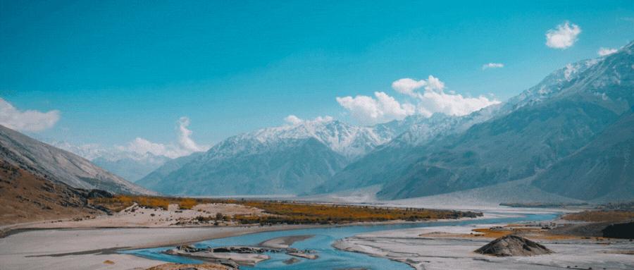 格力盈余管理案例,行业竞争对商业模式的影响