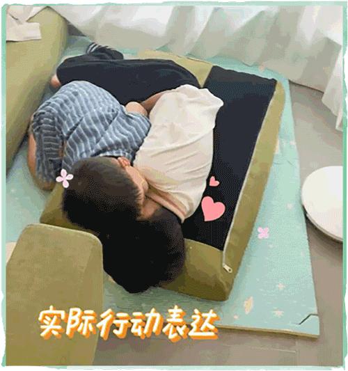 史上最苦亲子游，最惨时三人分一碗泡面！我为什么还要带年糕来？