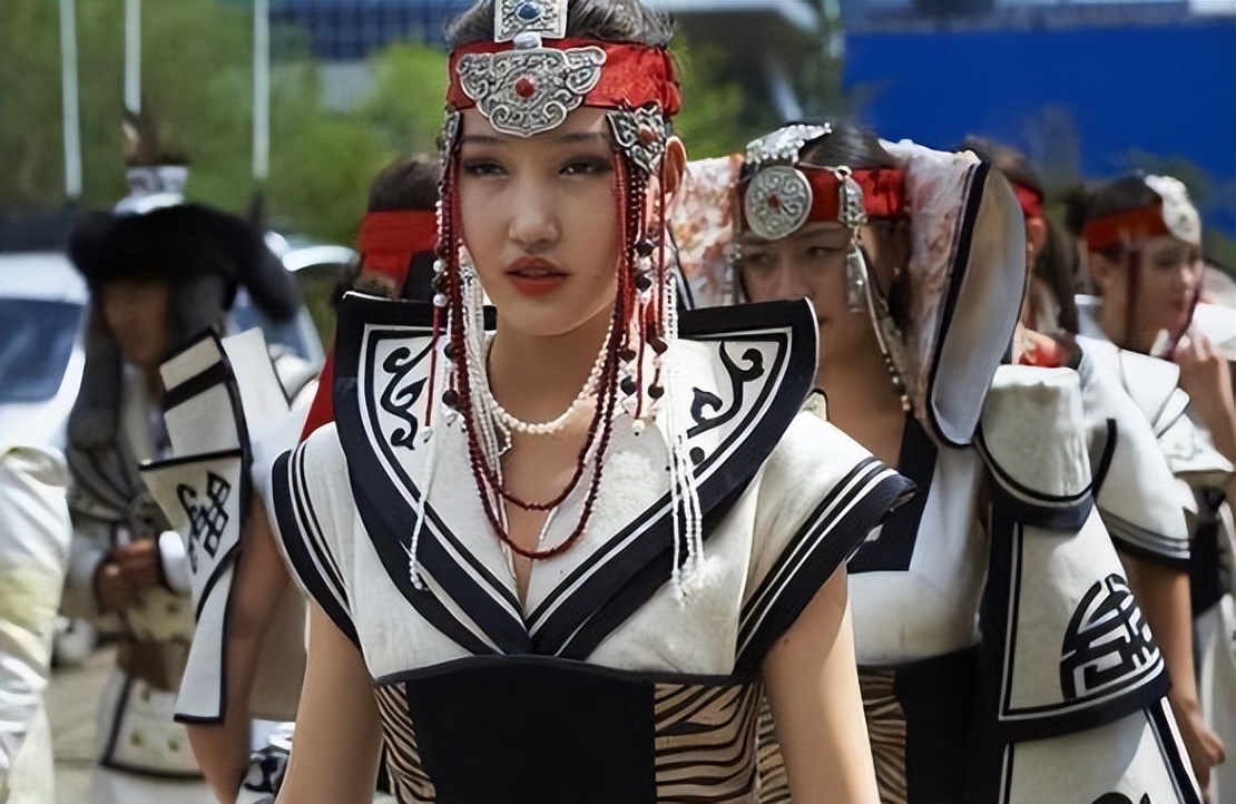 蒙古女人和其他女人一样吗,蒙古女人和中国女人有什么区别