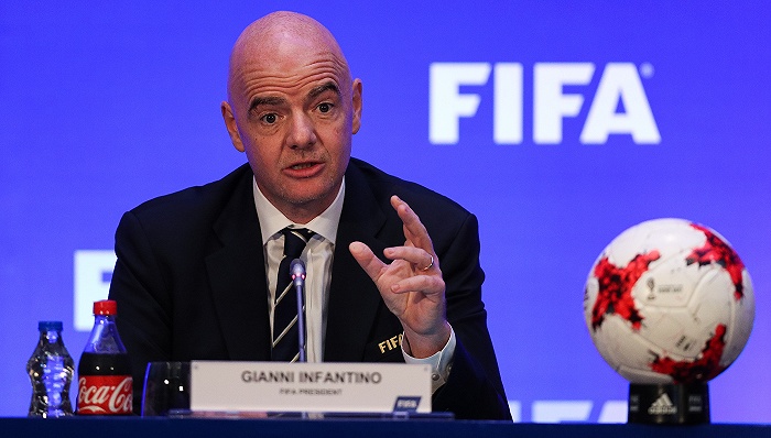 国际足联宣布将举办新世俱杯,中国足协申办世俱杯