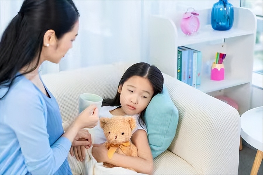 8岁女生早熟真的长不高了吗,8岁早熟的女生怎么办