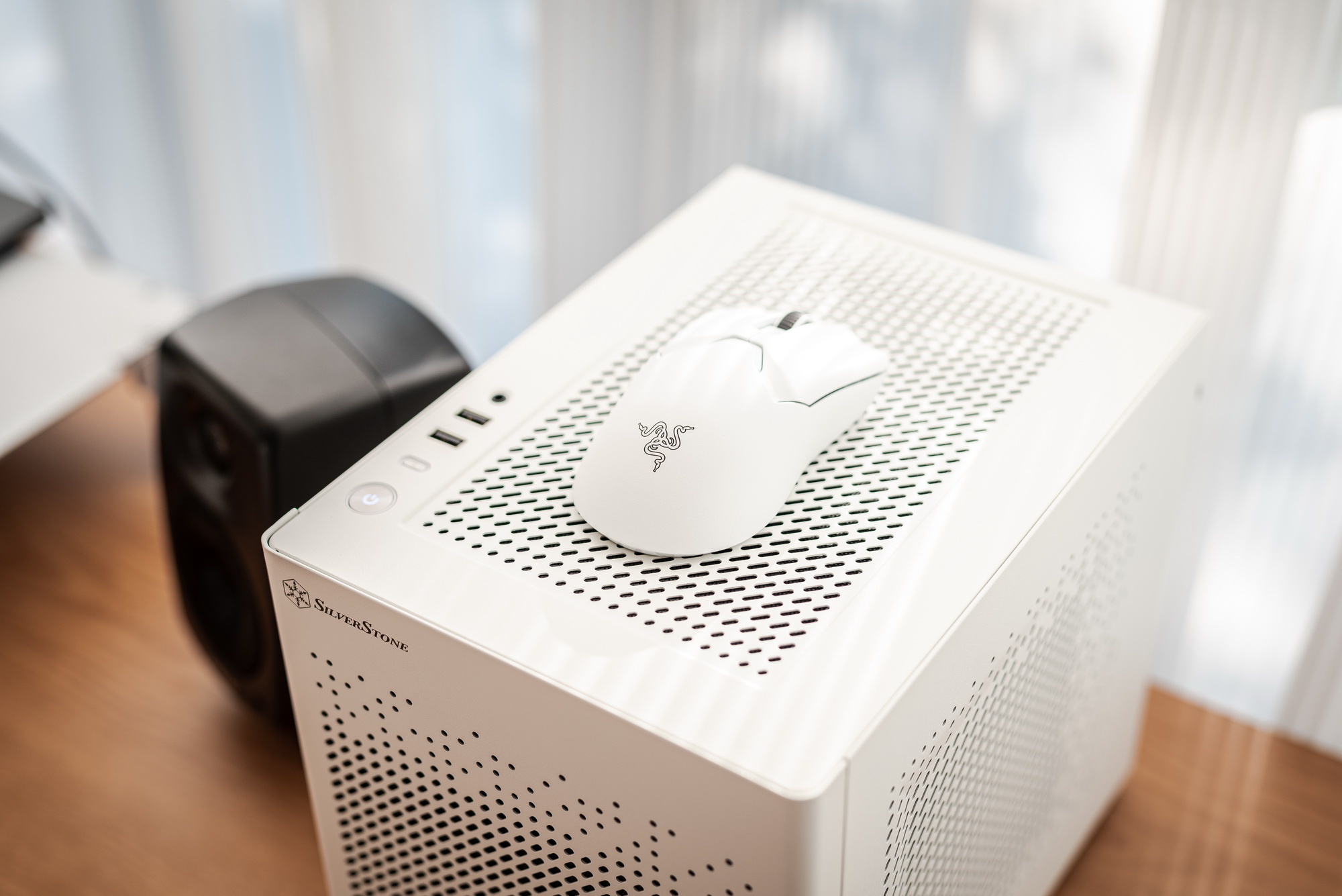 你也可以轻松装的白色ITX小钢炮：银欣SG16装机指南