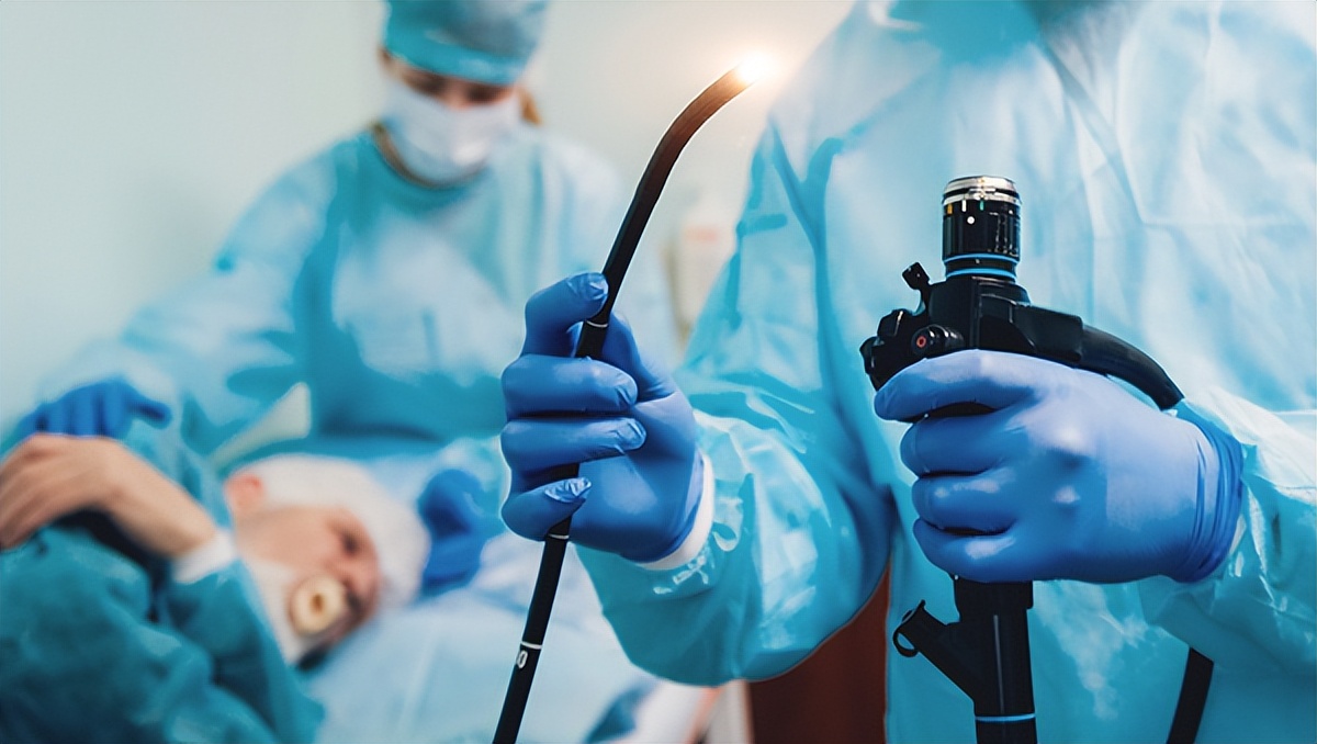 “普通胃镜”与“无痛胃镜”，二者有什么不同？医生告诉你答案