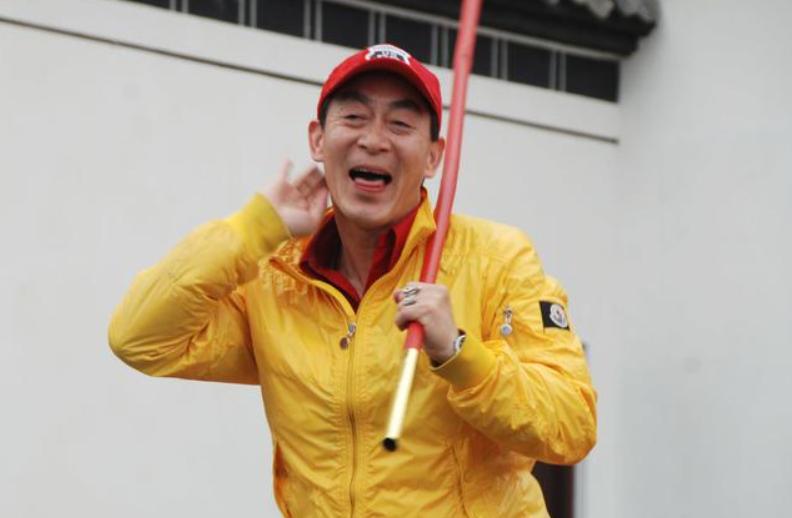 名和利,救不了六小龄童