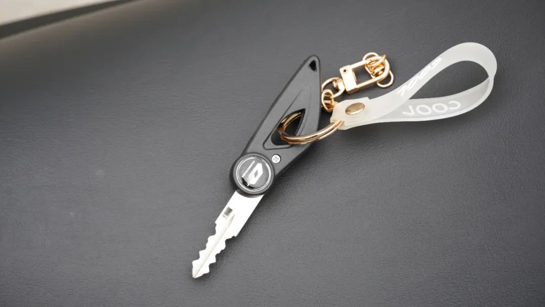 国产300复古巡航车有几款,座高690美式巡航摩托