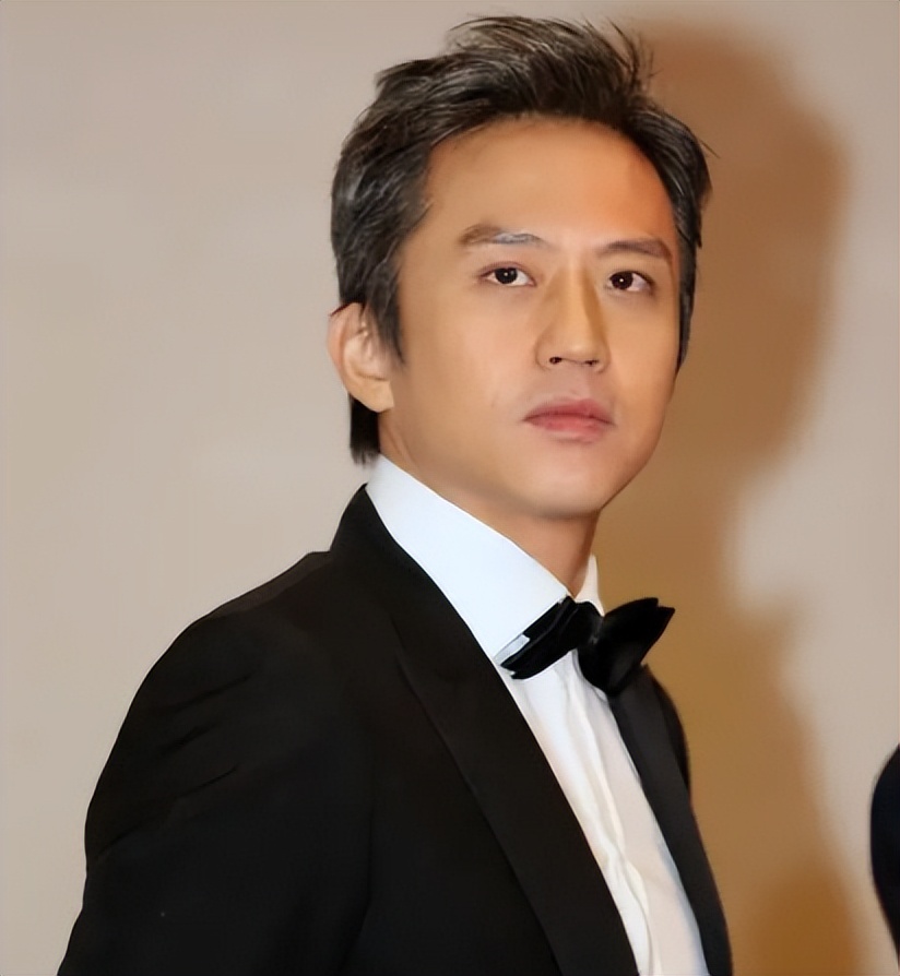 邓超：含金量最低的百亿影帝，和冯小刚结仇十年，坐拥4套豪宅