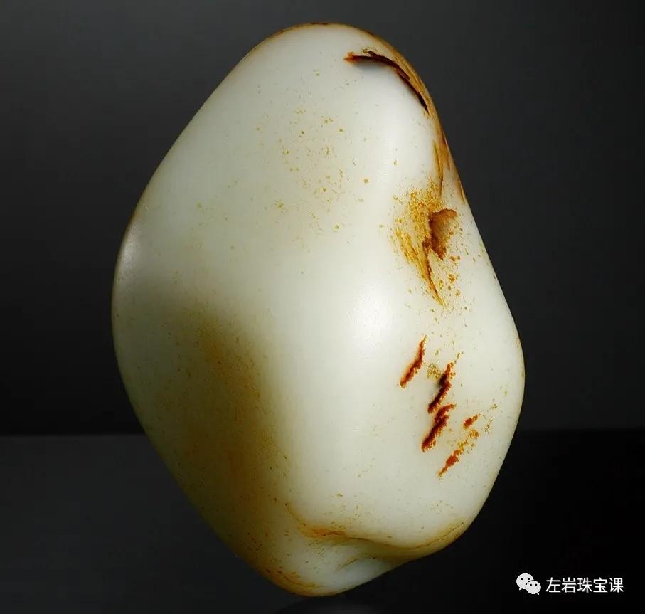 玉镯怎么挑选适合自己,买玉镯怎么选才正确