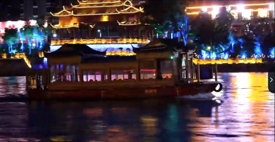 杨佳正面照,三十多年后恋人重逢