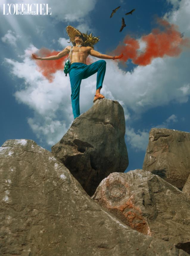 性感时尚的模特遇见大胆的时尚摄影师,会碰撞出怎样的性感火花?