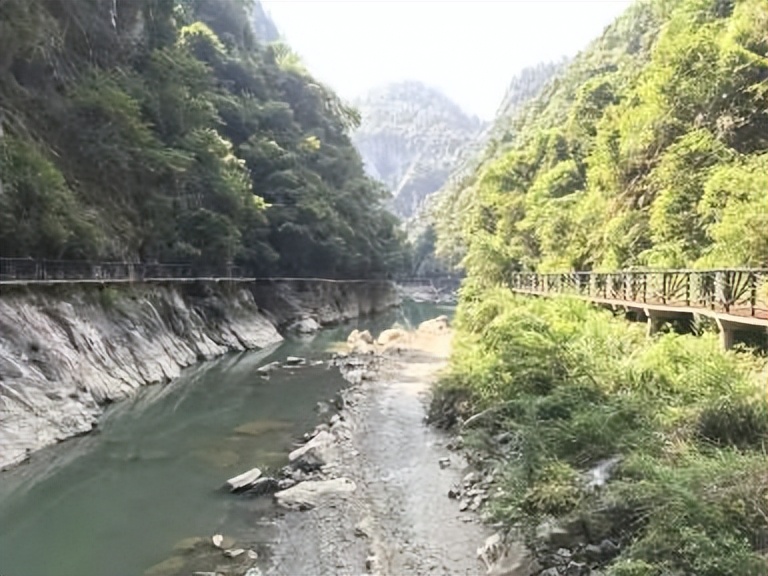 宄¤胺鍦ㄥ煄甯傞噷闈㈢殑鏅偣,杩欎簺鍩庡競鍛ㄨ竟绉樺钘忎笉浣忎簡