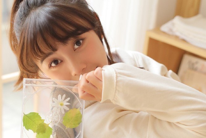 怎么和刚加微信的女孩聊天？三个步骤，让她天天跟你聊