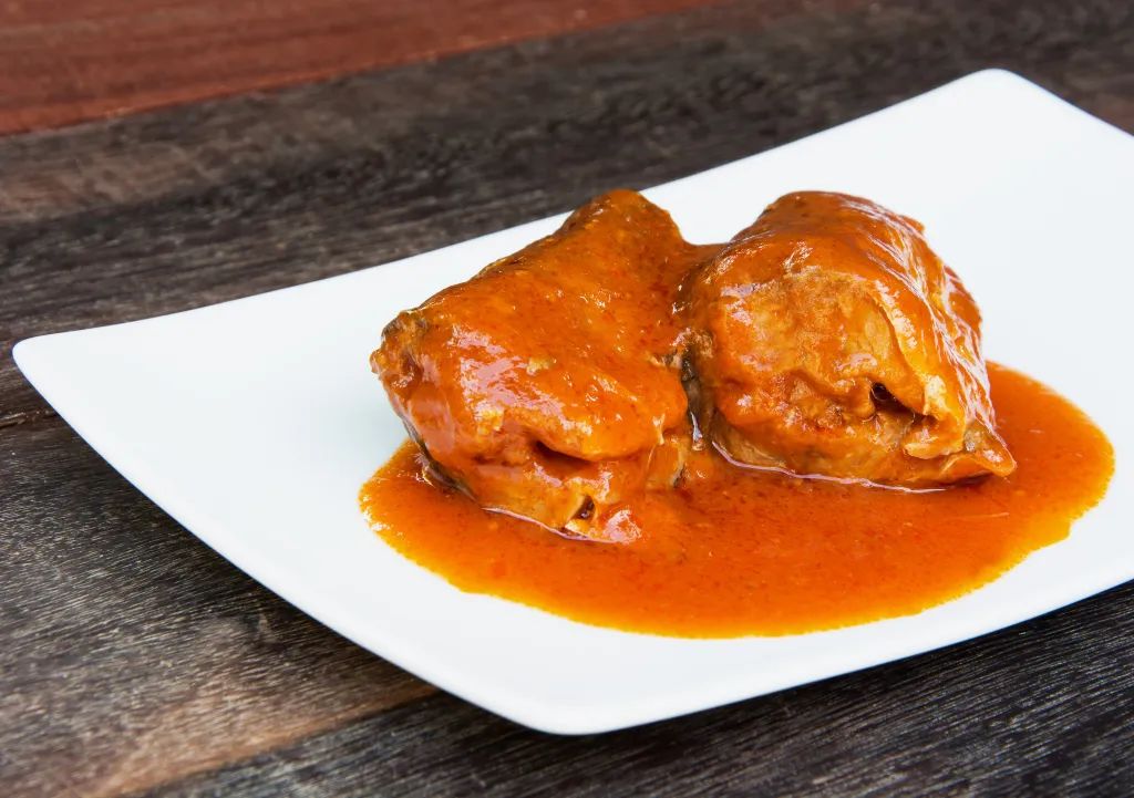 东北特色黄桃罐头有哪些,行走在大连的东北黄桃罐头