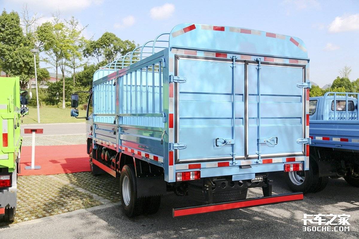 追溯仓栅货厢由来，戴上紧箍咒的蓝牌仓栅车会被蚕食吗？