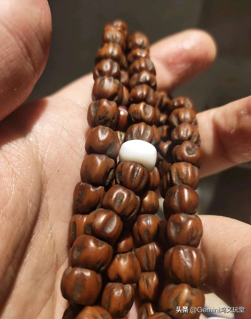 文玩手串如何选择,文玩手串怎么选适合自己的