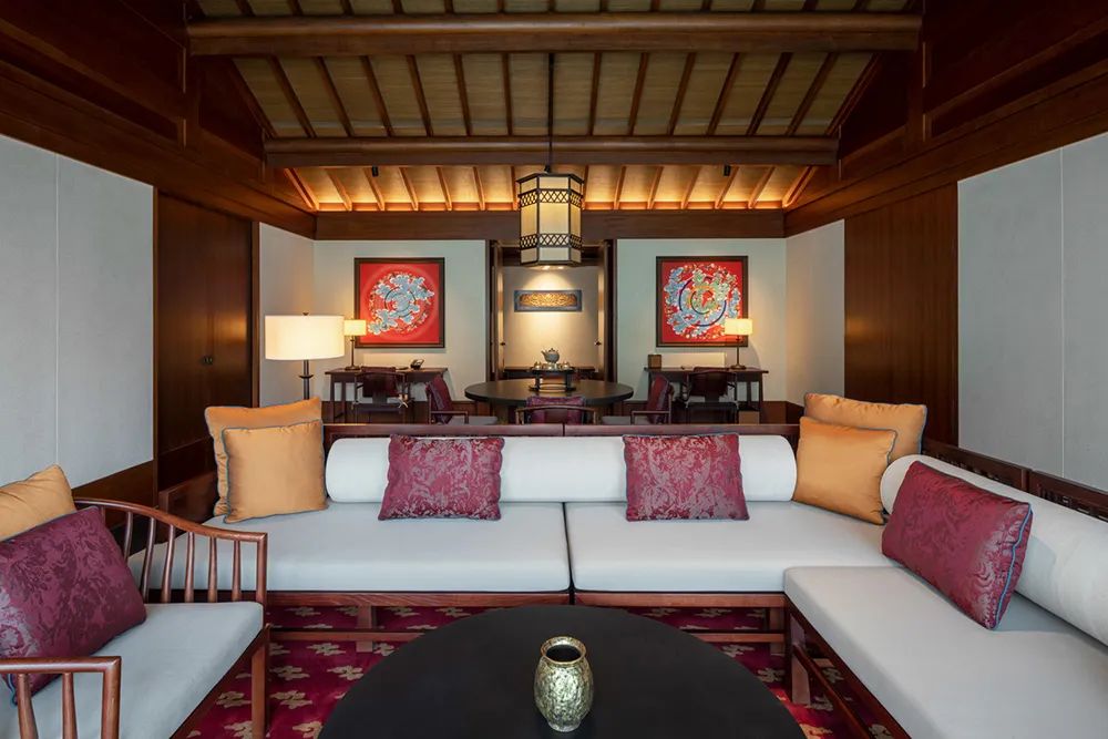 九寨沟丽思卡尔顿隐士度假酒店,全球第一百家丽思卡尔顿