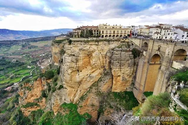 西班牙最美的五个海滩,西班牙最美的十座海岛