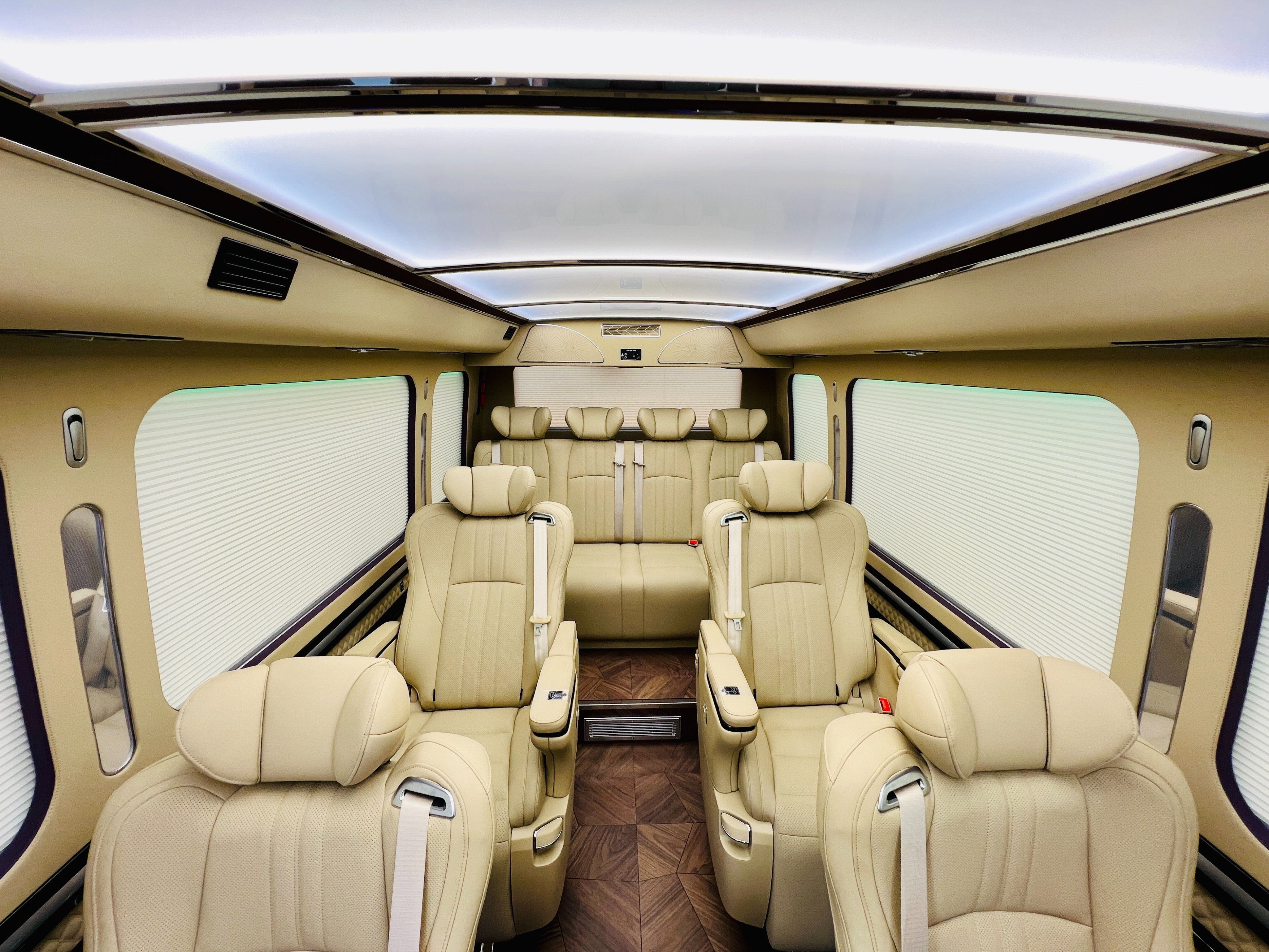 尼桑碧莲最新款,2024款尼桑碧莲12座