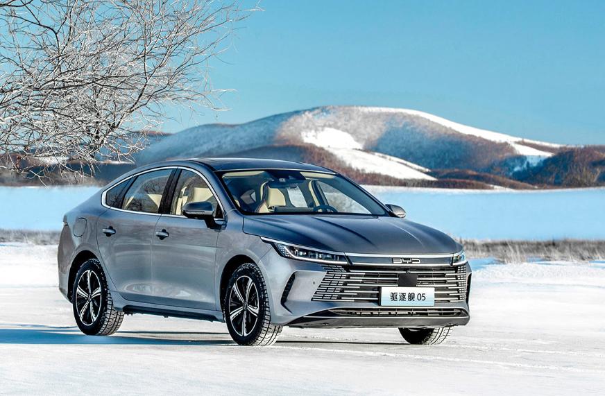 一年巨亏82亿，普通工人拿1700元底薪，董事长年薪12亿？