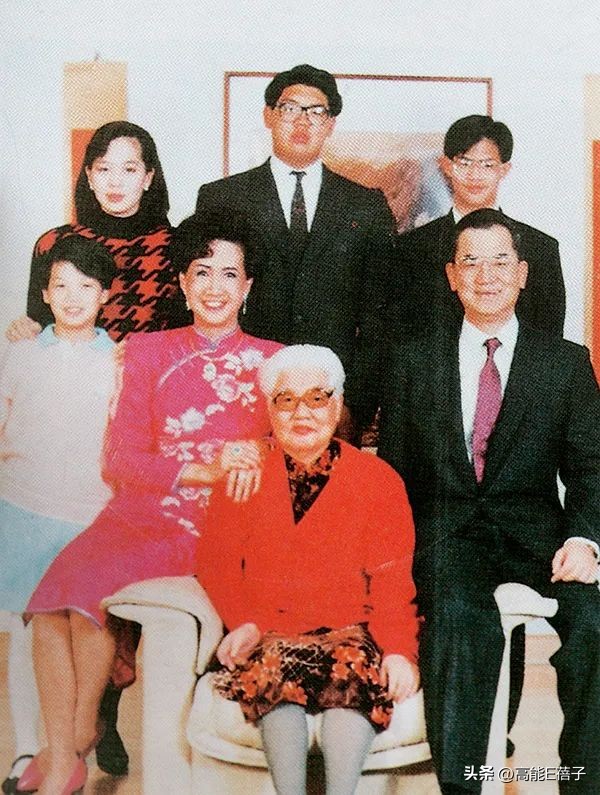 她们的名媛之路,从与皇室公主做校友开始?