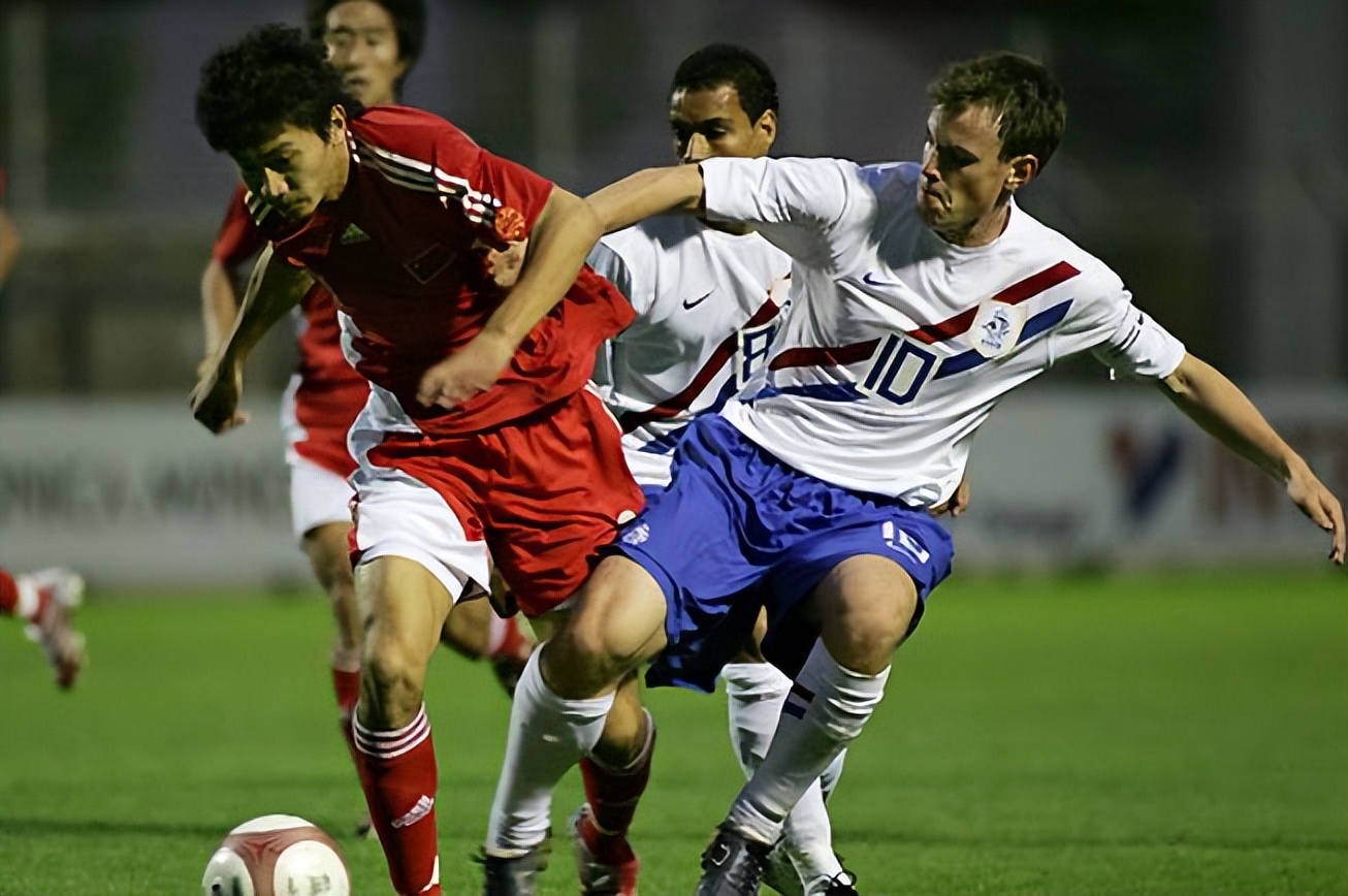 李铁被带走细节,李铁被带走其他人的反应