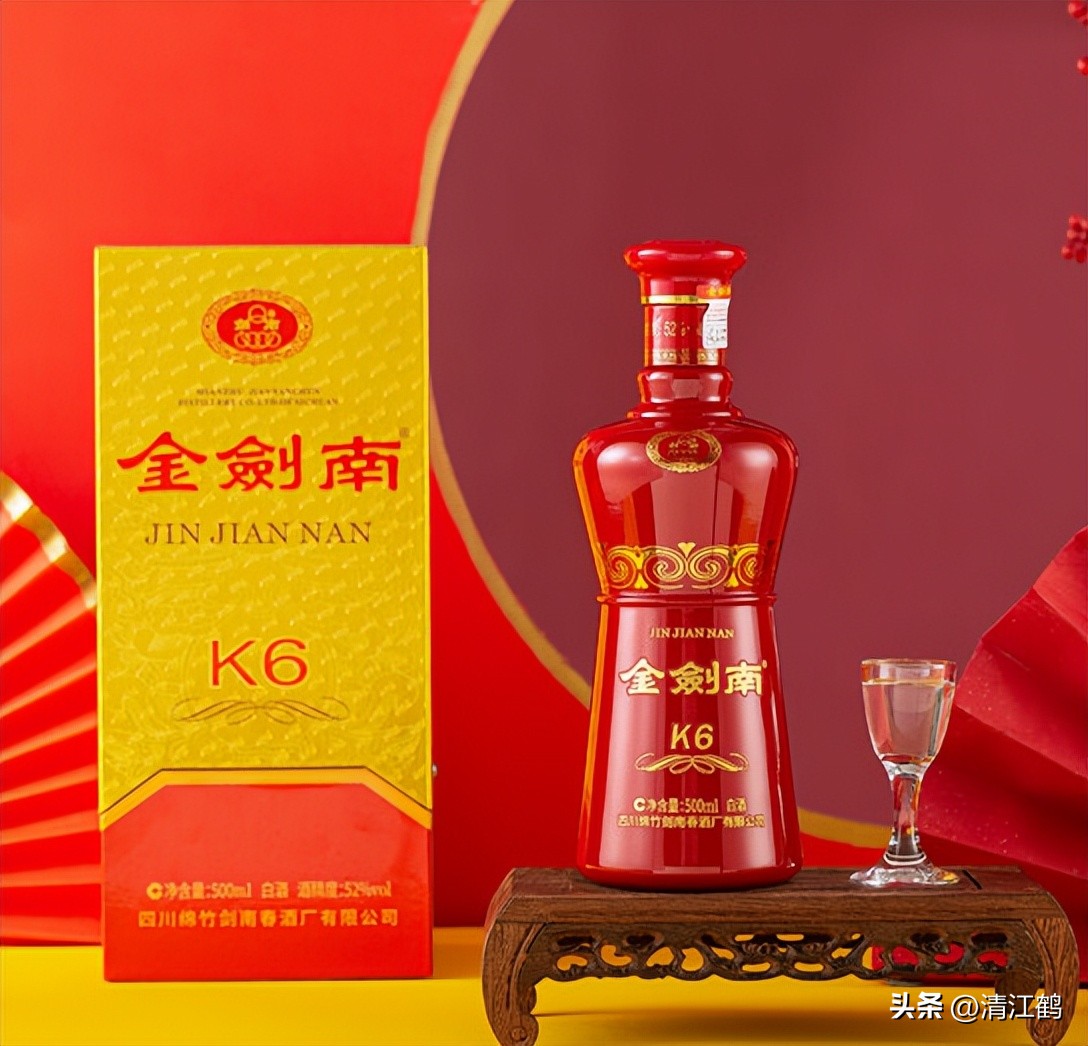 买纯粮食白酒怎么看瓶上标志,白酒瓶身看好坏