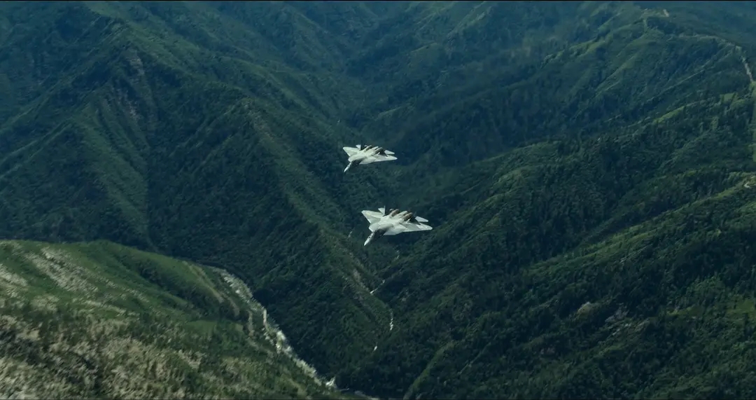 壮志凌云吐槽,壮志凌云2vs战狼2