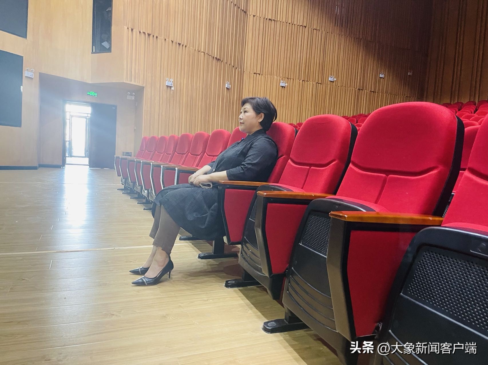 大声唱出来心情也会轻松,大声唱出来完整视频