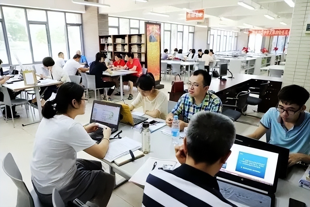 初中成绩排名稳定,中考降分的民办学校