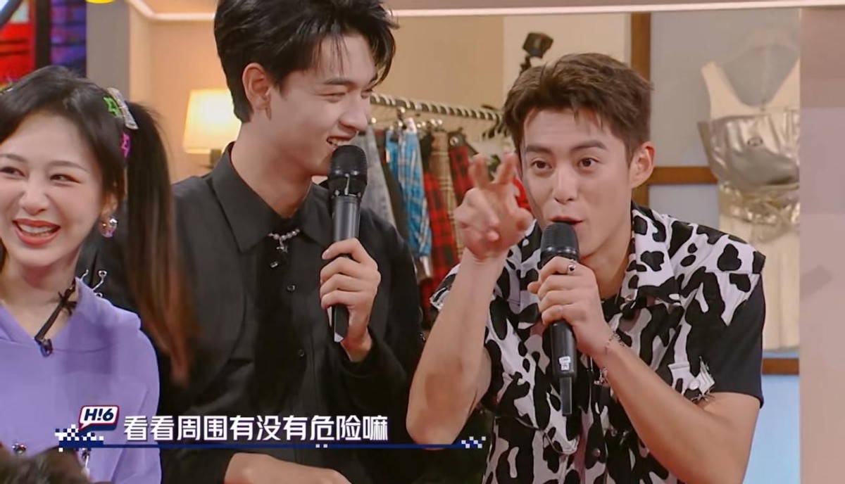 鏉ㄧ传浣曠倕鍥炬枃,鏉ㄧ传鍜屼綍鐐呯殑鐓х墖