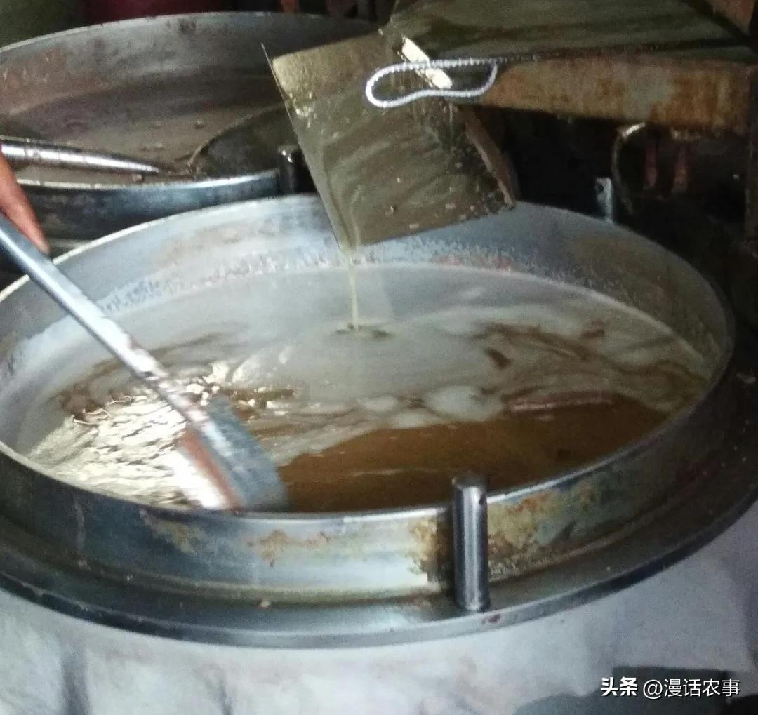使用土榨油纯手工榨油不安全吗,农村自榨油的危害是什么呢