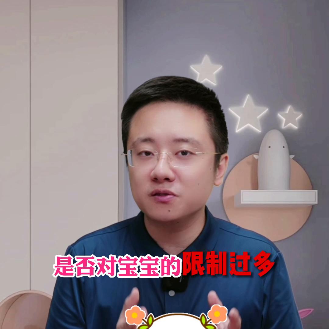 怎么纠正宝宝吃手,宝宝老是吃手指甲要怎么处理