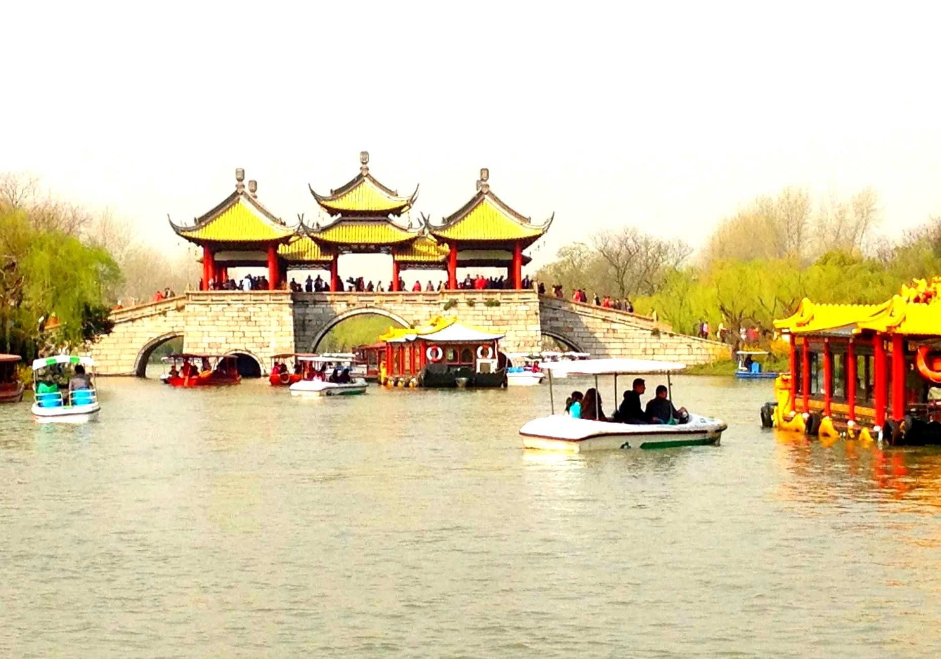 得于运河又失于运河的扬州值得去吗？为什么年轻人不愿意留下来？