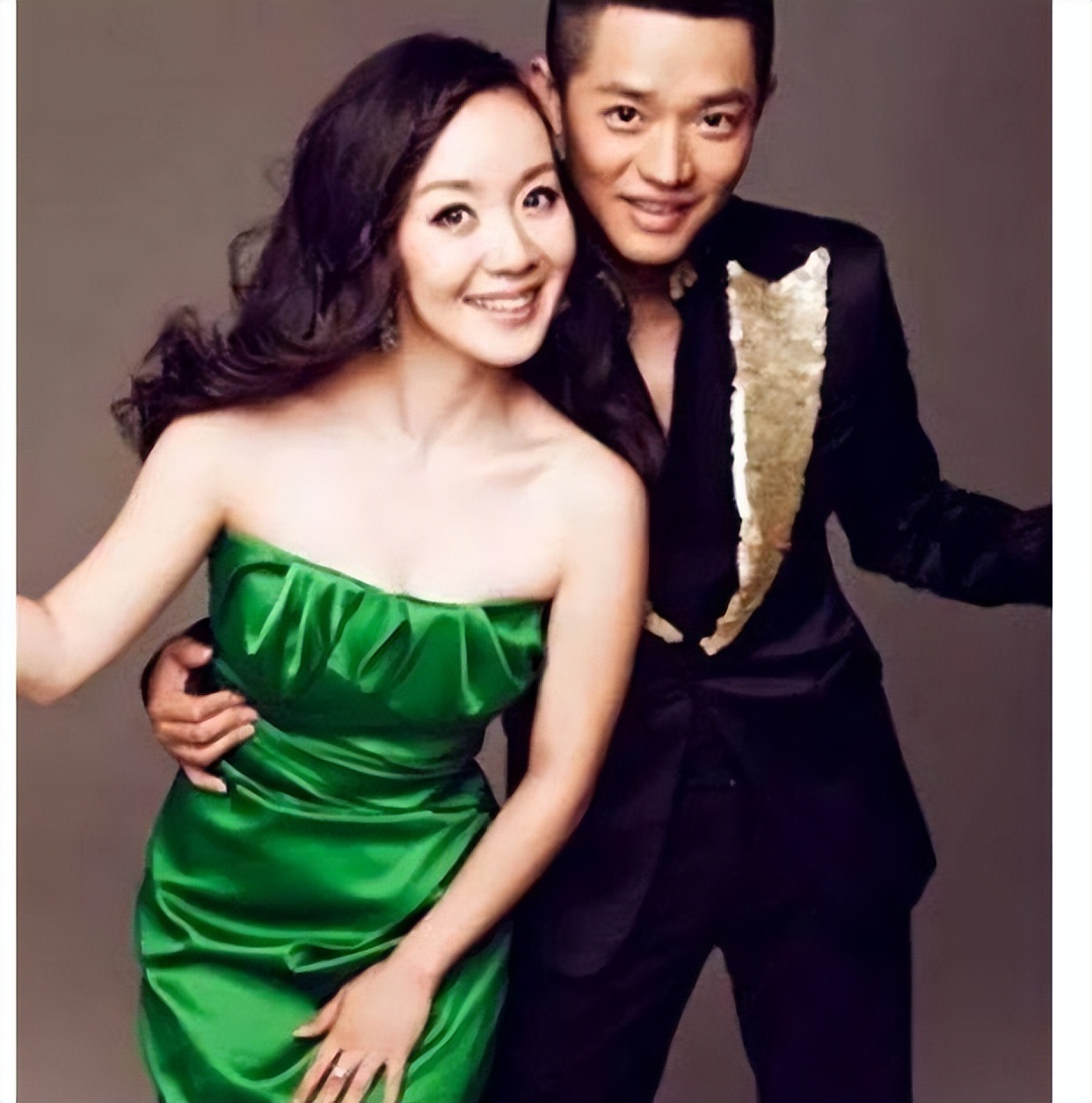 凤凰传奇曾毅有儿有女吗,凤凰传奇曾毅老婆是谁