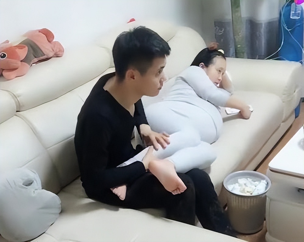 趴着能确定男宝女宝么,躺在孩子怀里测孩子反应