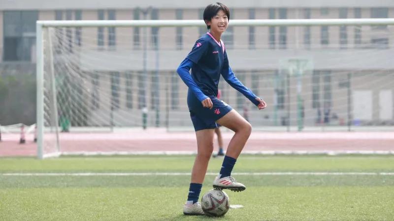 奥运冠军一家三口,一家三口同一天得到荣誉