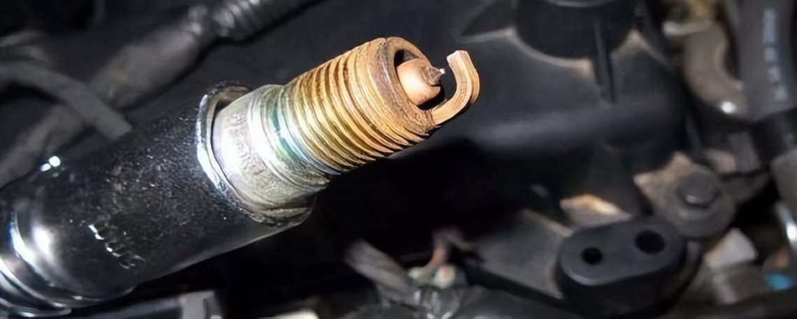 新车火花塞淹了,汽车淹了火花塞的表现