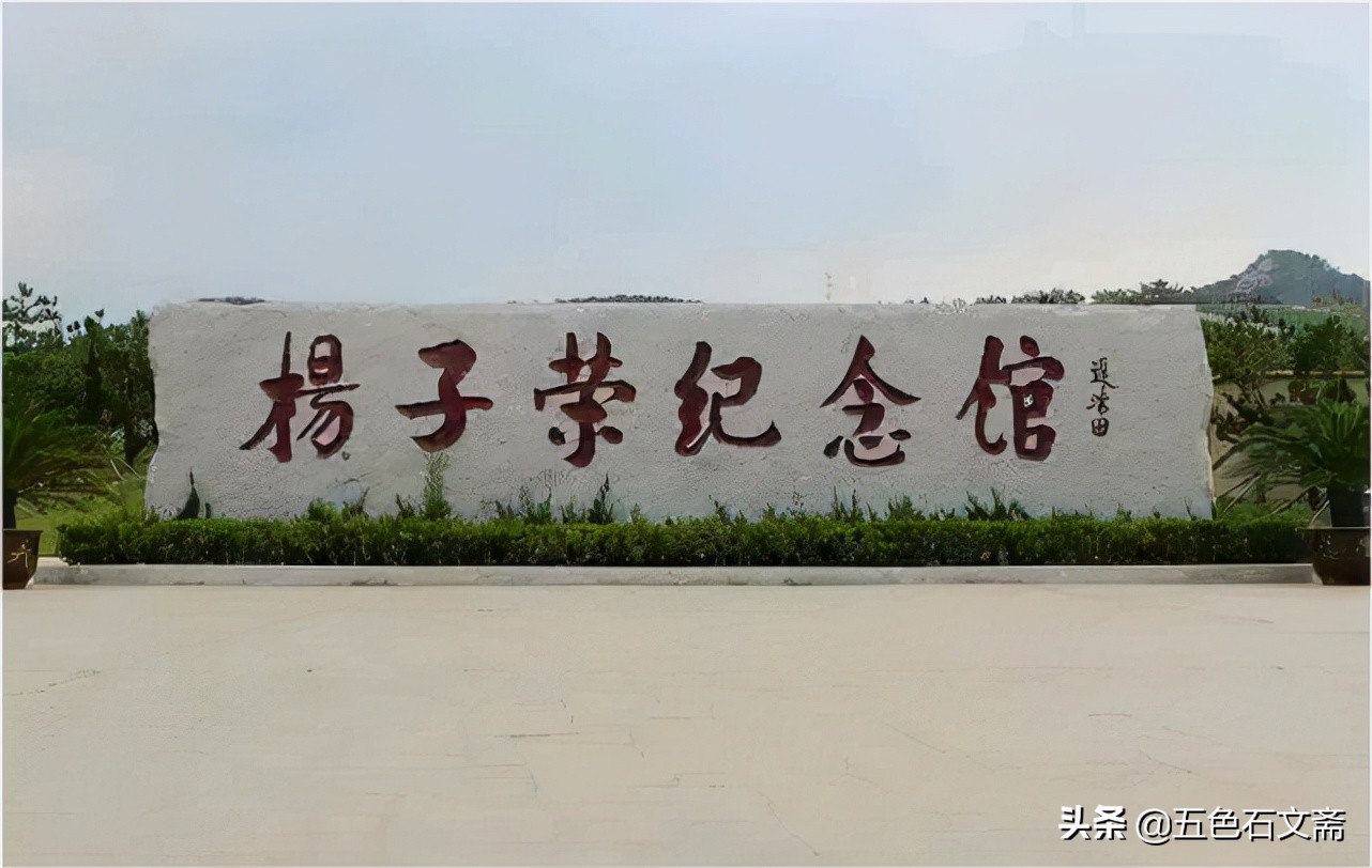 从小就有一个梦想登上舞台,从小就有一个军人梦想