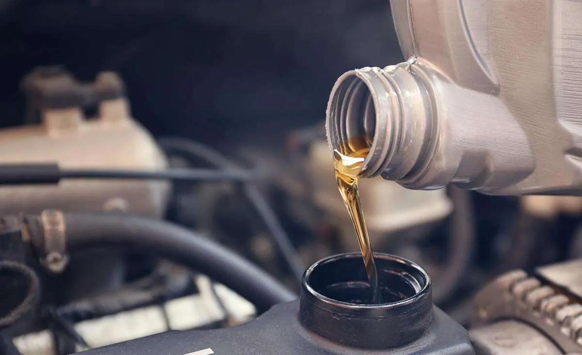 全合成机油跟半合成机油什么区别,全合成机油和半合成机油什么差别