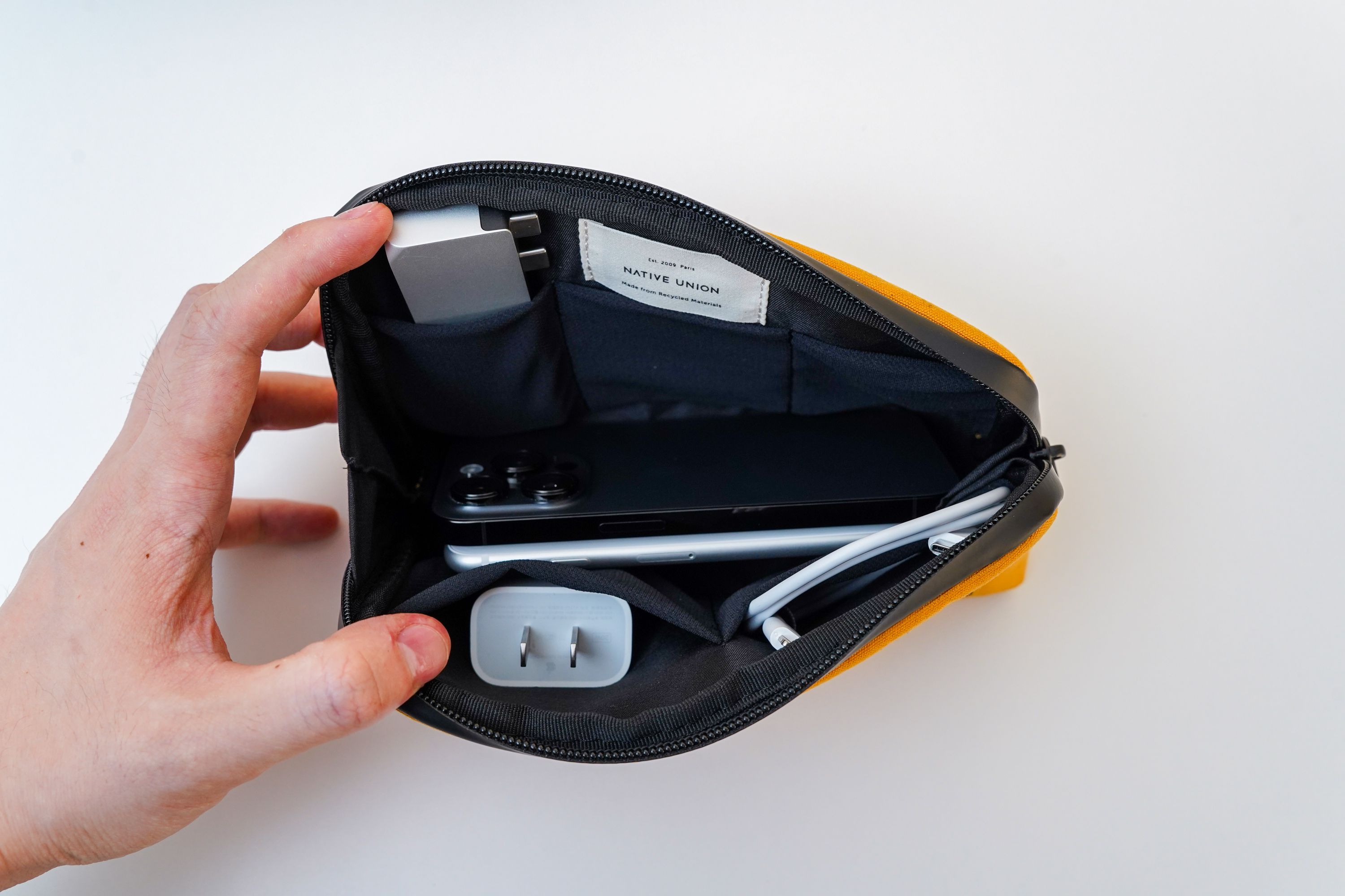 如何低价入手苹果产品？省下的钱足可购买这些苹果顶级配件！