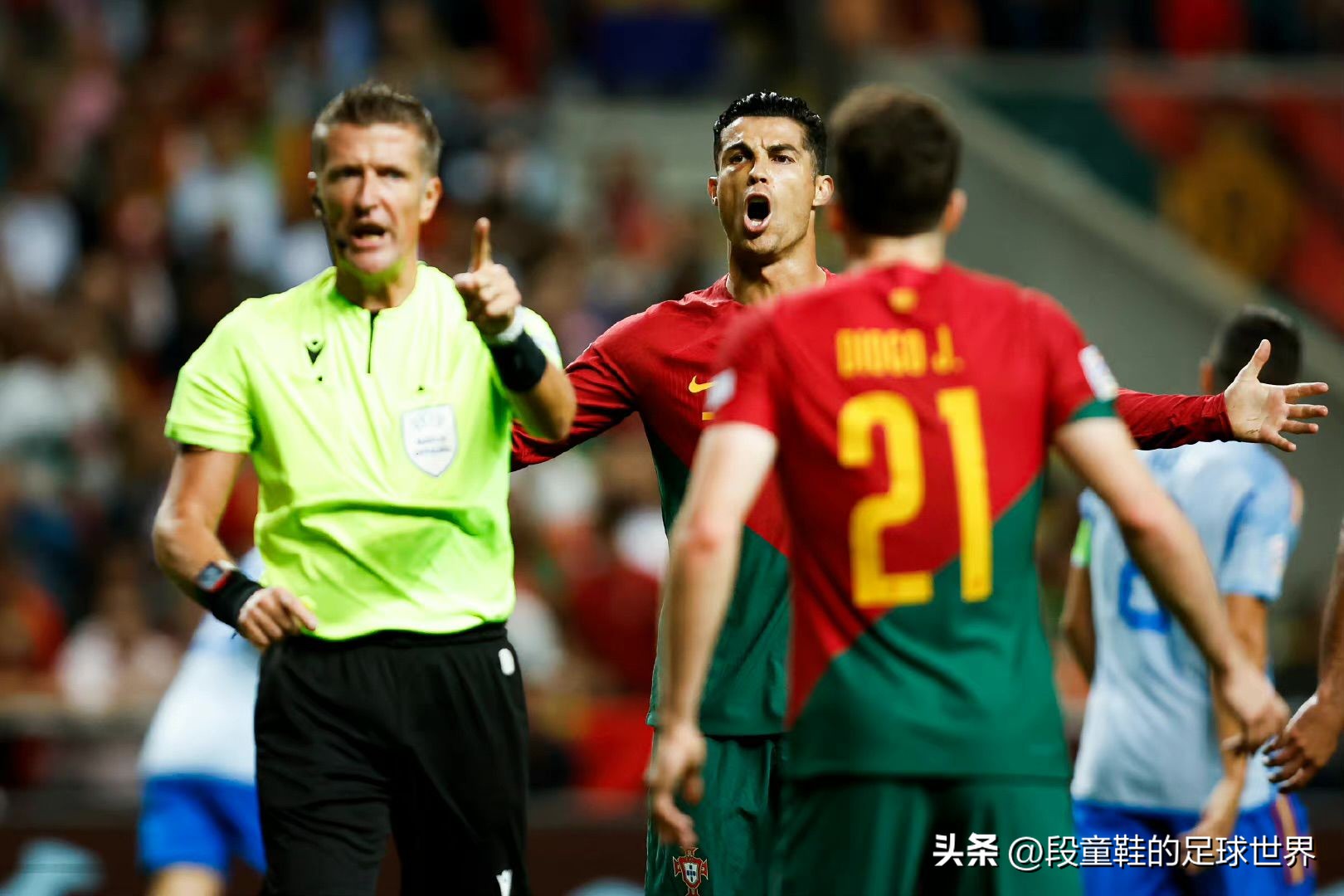 c罗错失单刀球葡萄牙对西班牙,c罗错失单刀球葡萄牙挑射
