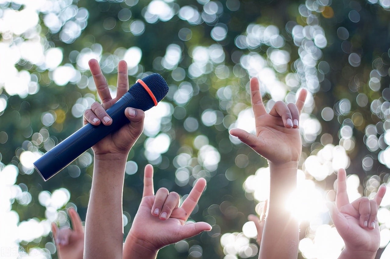 唱歌公鸭嗓很难听怎么改变,唱歌难听怎么办一分钟解决