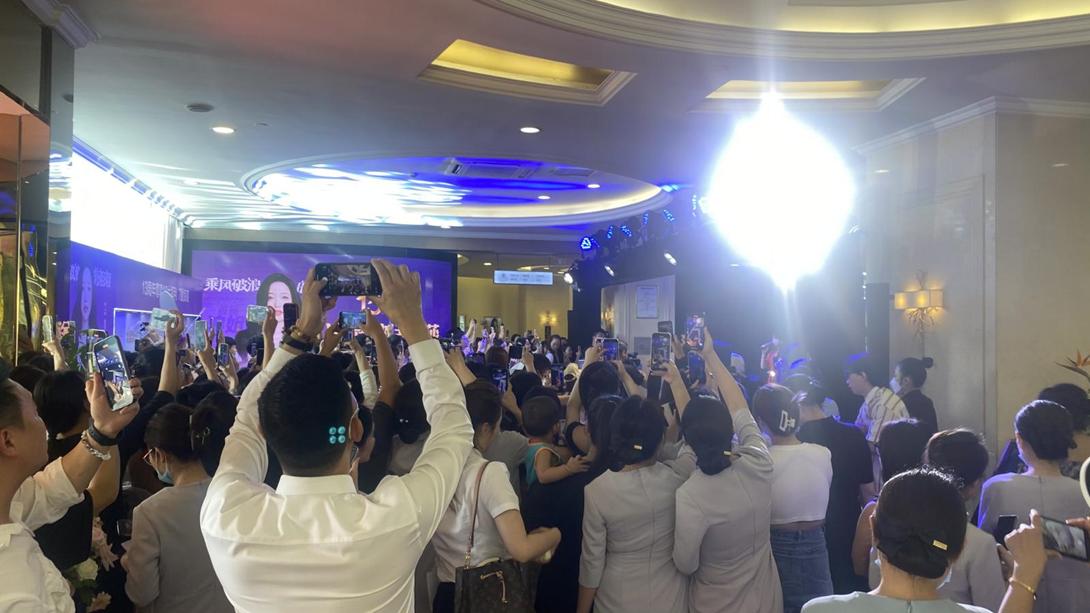 乘风破浪的姐姐金莎初舞台,乘风破浪的姐姐金莎是哪一期