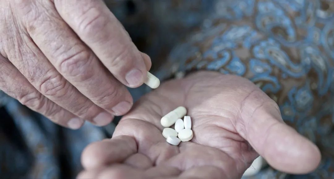 帕金森病患者忌讳吃什么,帕金森的6大注意事项