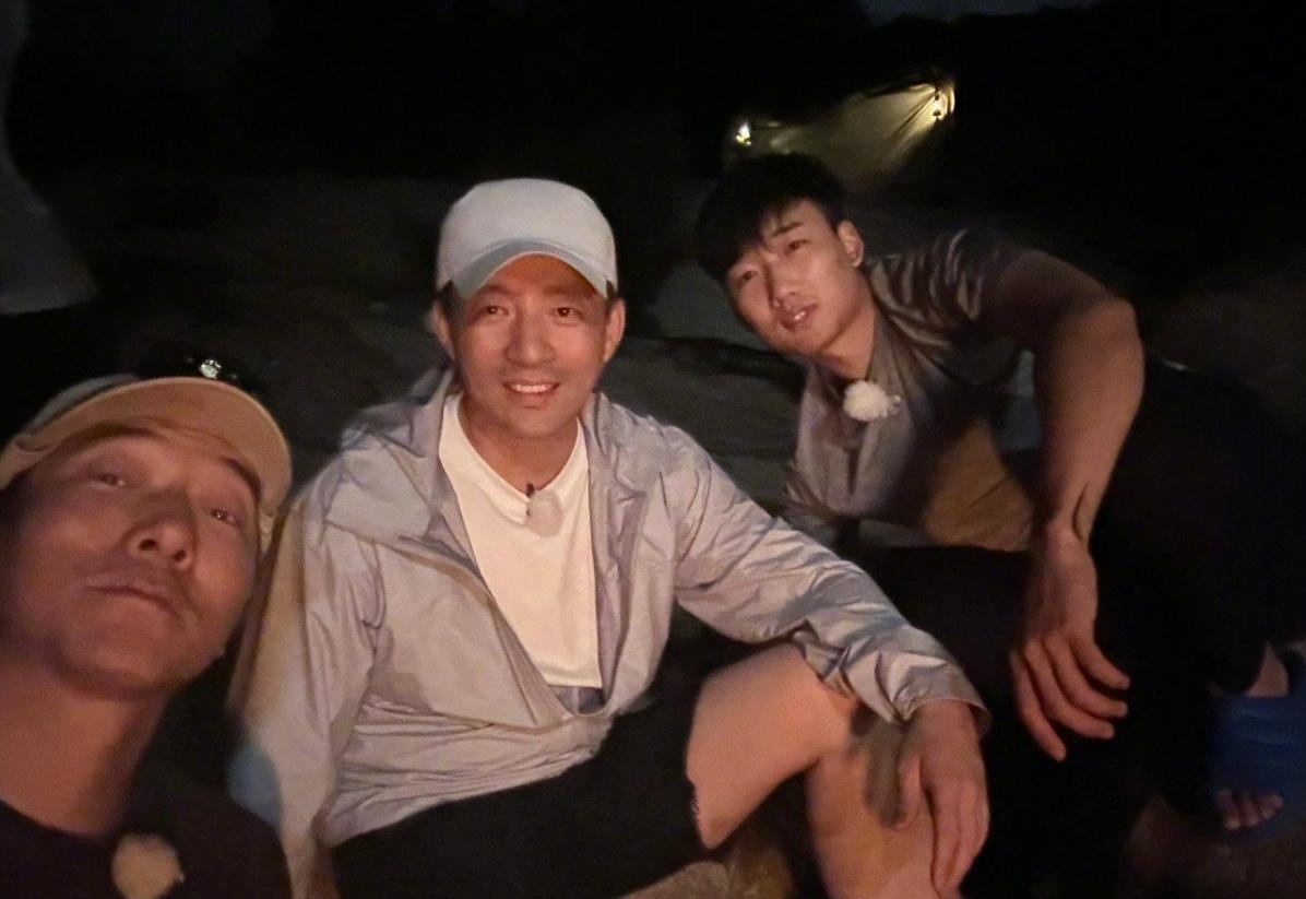 具俊晔晒与大s结婚照,具俊晔自曝十年前与大s同游东京