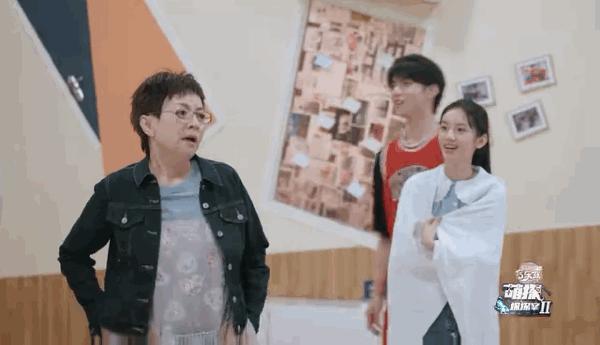 动不动让女明星避嫌的粉丝，算不算网络恶婆婆？