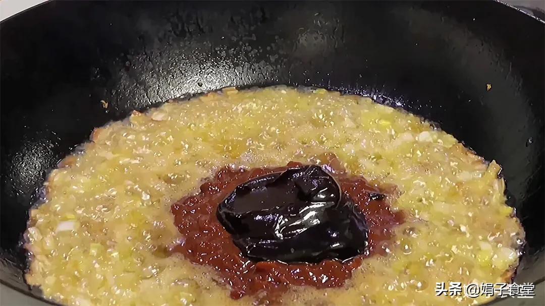 大厨教你秘制炸酱,乡村美食炸酱面酱料正宗做法