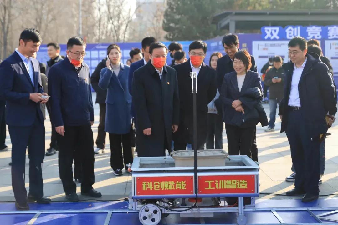 燃爆了！“高大上”双创成果亮相沈航第四届创新创业科技节